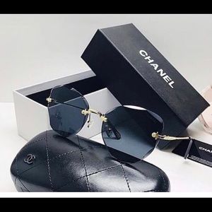 CHANEL CAT EYE SUNGLASSES